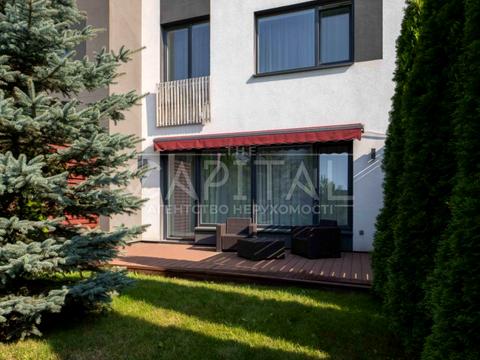 будинок за адресою Соборна вул., 10