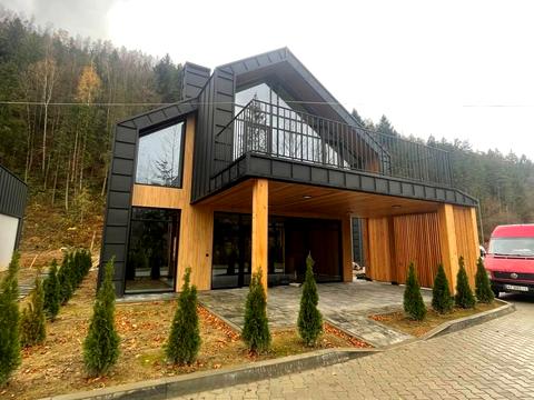 будинок за адресою Свободи вул., 328-в