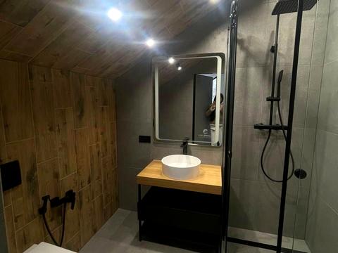 дом по адресу Свободи ул., 328-в