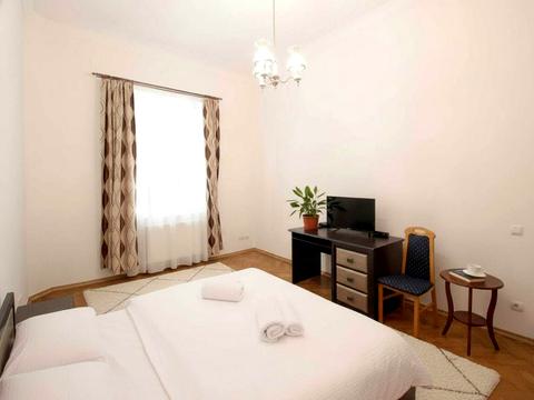 квартира по адресу Леонтовича ул., 1