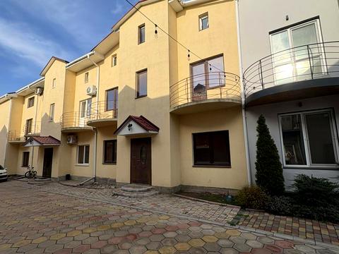 будинок за адресою Садова, 1 / 16Е