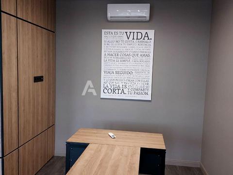 коммерческая по адресу Жилянская ул., 68