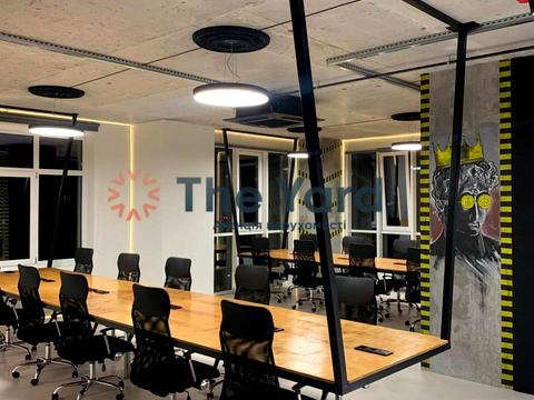 комерційна за адресою Андрія Верхогляда вул. (Михайла Драгомирова), 15