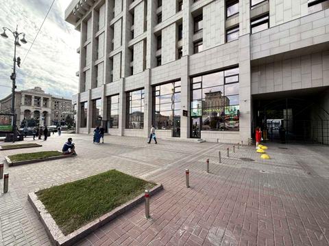 коммерческая по адресу Крещатик ул., 18