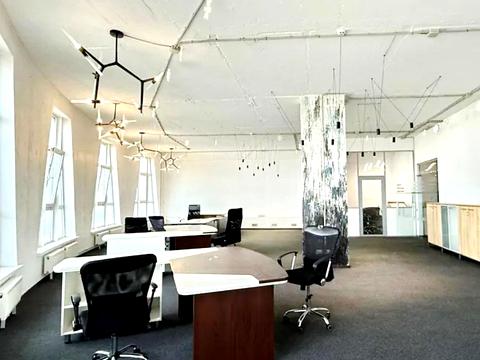 комерційна за адресою Кловський узвіз (Кловський), 7a