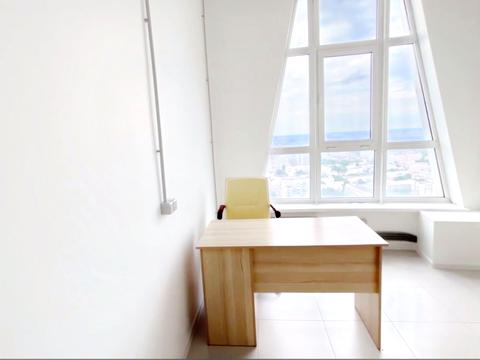 комерційна за адресою Кловський узвіз (Кловський), 7a