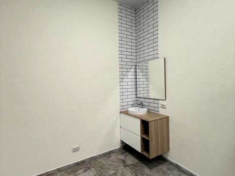 комерційна за адресою Проскурівська вул., 74а