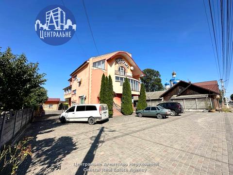 комерційна за адресою Центральна, 5Б