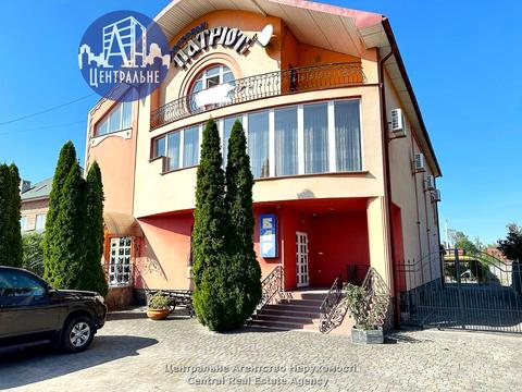 комерційна за адресою Центральна, 5Б