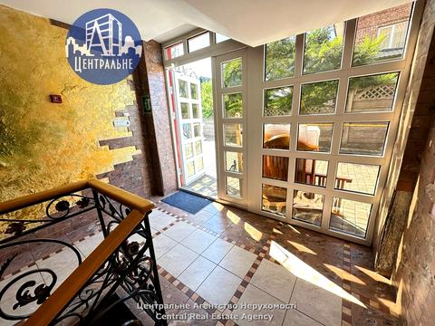 комерційна за адресою Центральна, 5Б