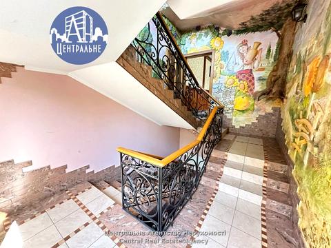 комерційна за адресою Центральна, 5Б