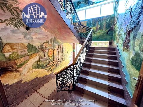 комерційна за адресою Центральна, 5Б