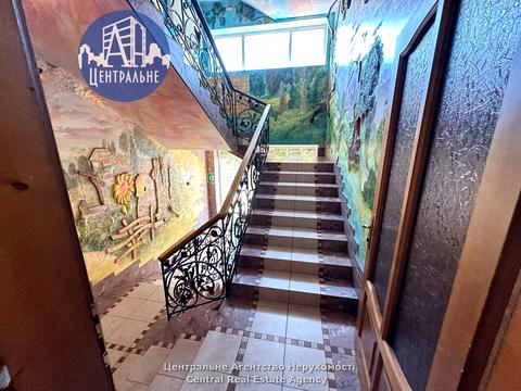 комерційна за адресою Центральна, 5Б