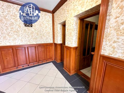 комерційна за адресою Центральна, 5Б