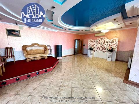 комерційна за адресою Центральна, 5Б