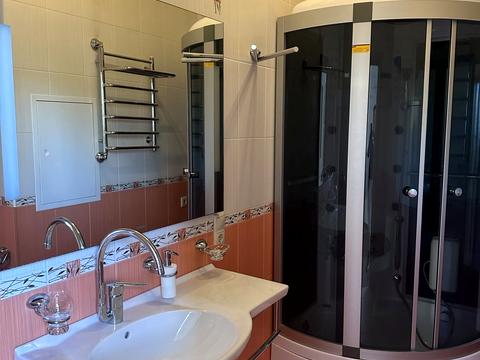 комерційна за адресою Лесі Українки бульв., 23-А