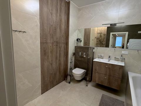 квартира за адресою Ділова вул. (Димитрова), 4