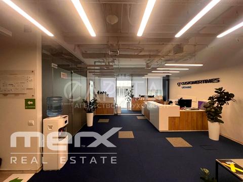 комерційна за адресою Лейпцизька вул., 15