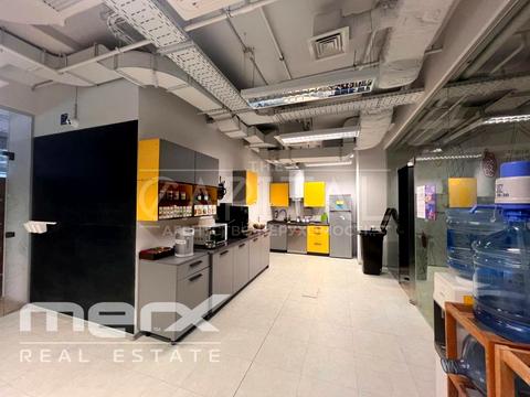 комерційна за адресою Лейпцизька вул., 15