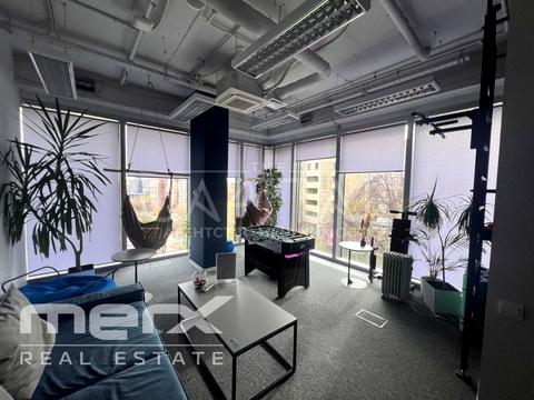 комерційна за адресою Лейпцизька вул., 15