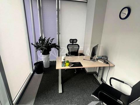 комерційна за адресою Лейпцизька вул., 15