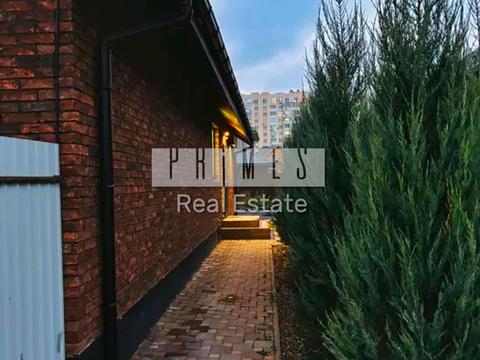 будинок за адресою Польова вул.