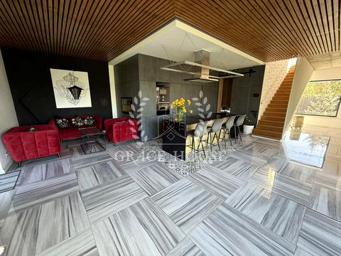 будинок за адресою жовтнева