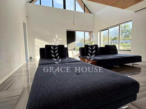 будинок за адресою жовтнева