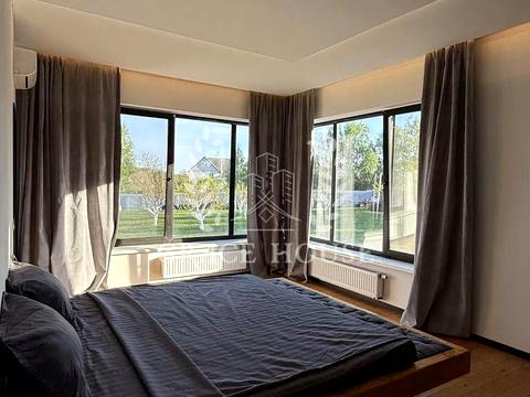 будинок за адресою жовтнева