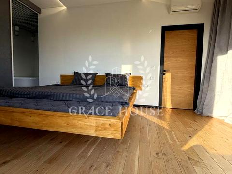 будинок за адресою жовтнева