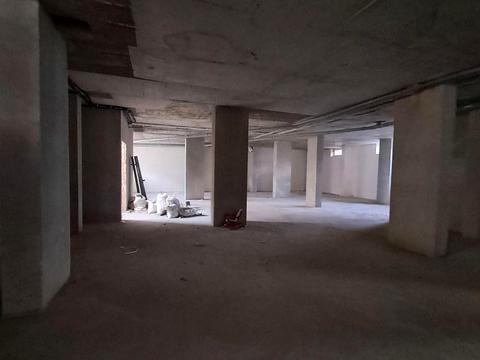 комерційна за адресою Сніжна вул., 52а