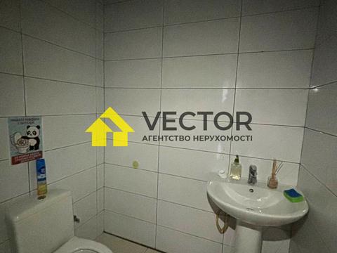 комерційна за адресою Проспект Першотравневий, 18А