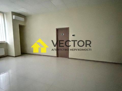 комерційна за адресою Проспект Першотравневий, 18А