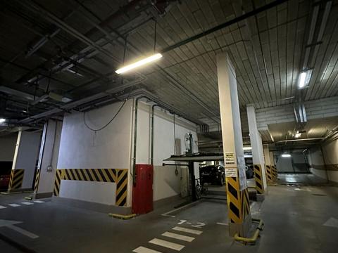 комерційна за адресою Кожум'яцька вул., 26