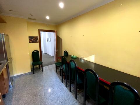 комерційна за адресою Юрія Іллєнка вул. (Мельникова), 12-А