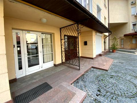 комерційна за адресою Юрія Іллєнка вул. (Мельникова), 12-А