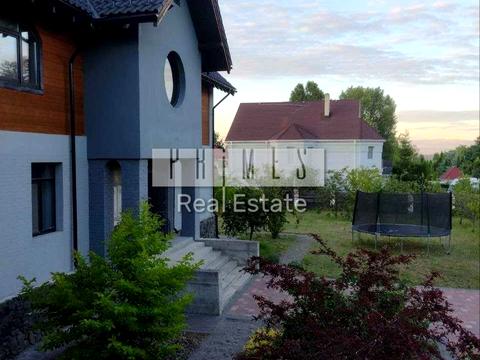 будинок за адресою Богдана Хмельницького вул.