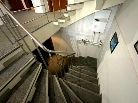 комерційна за адресою Юрія Іллєнка вул. (Мельникова), 12-А