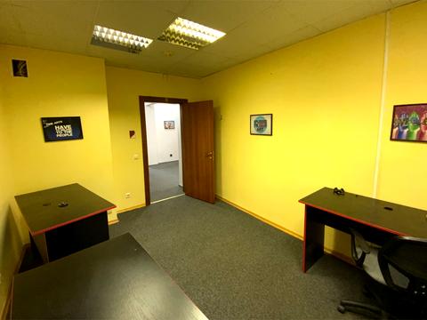 комерційна за адресою Юрія Іллєнка вул. (Мельникова), 12-А