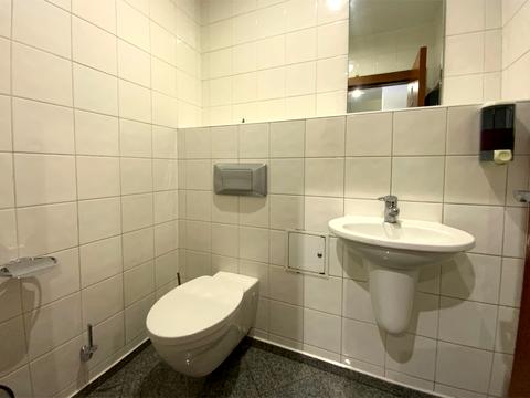 комерційна за адресою Юрія Іллєнка вул. (Мельникова), 12-А