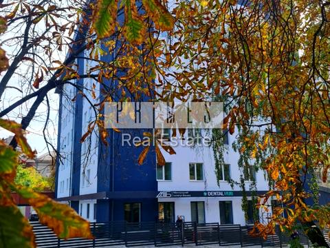 комерційна за адресою Старокиївська вул., 10-А