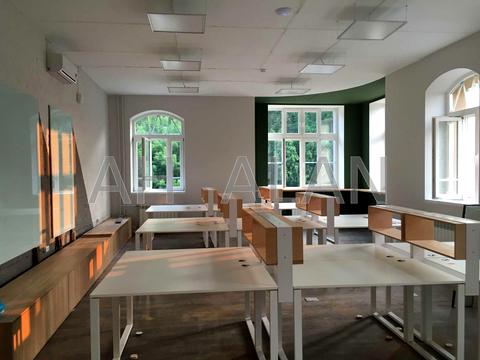 коммерческая по адресу Академика Глушкова просп., 1