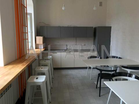 коммерческая по адресу Академика Глушкова просп., 1