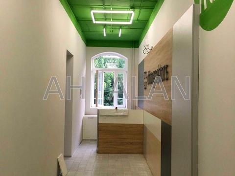 коммерческая по адресу Академика Глушкова просп., 1