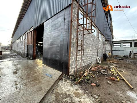 комерційна за адресою Богдана Хмельницького вул., 23