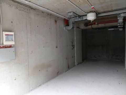 паркомісце за адресою Нагірна вул., 18/16