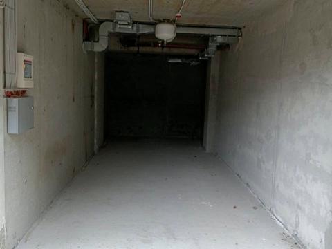 паркомісце за адресою Нагірна вул., 18/16