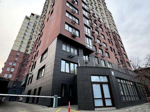 паркомісце за адресою Нагірна вул., 18/16