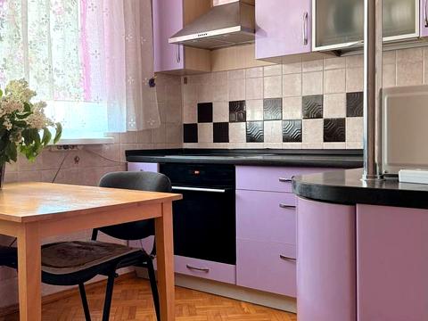 квартира за адресою Соборності України вул. (Дружби Народів), 242