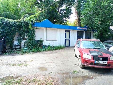 комерційна за адресою Заньковецької вул., 19